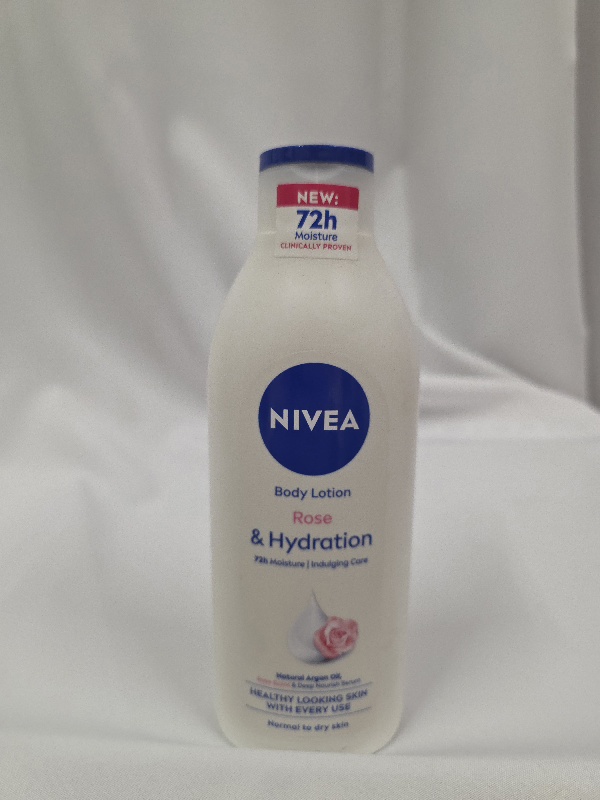 Nivea Hydration Rose 400ml